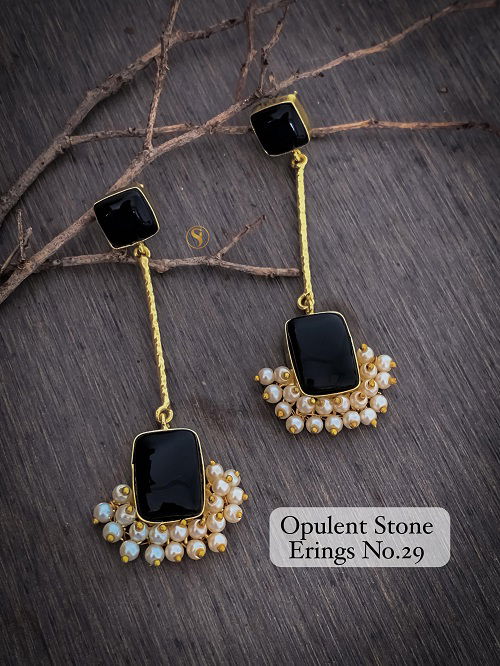 4 Designer Wedding Wear Opulent Stone Earrings Manufacturers
